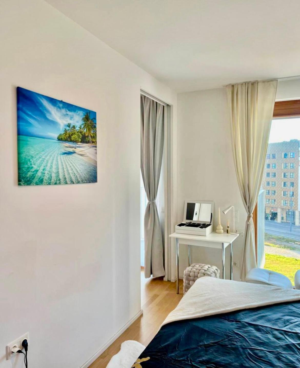 White Luxury * Wien
